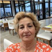 Profesor apto para todas las edades de la enseñanza primaria. Vasta experiencia en el 5to y 6to grado